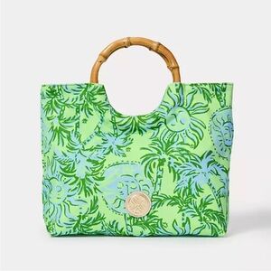 Lilly Pulitzer catching rays bamboo handle bag BNWT